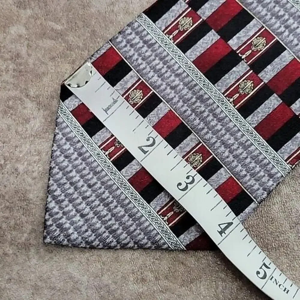 Van Heusen men's multicolor geometric abstract all silk classic necktie